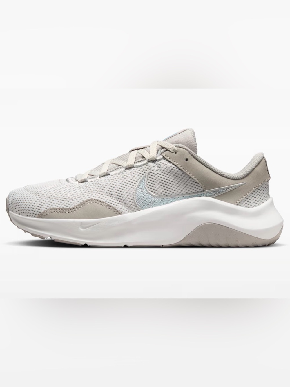 Nike Legend Essential 3 Next Nature Size 6